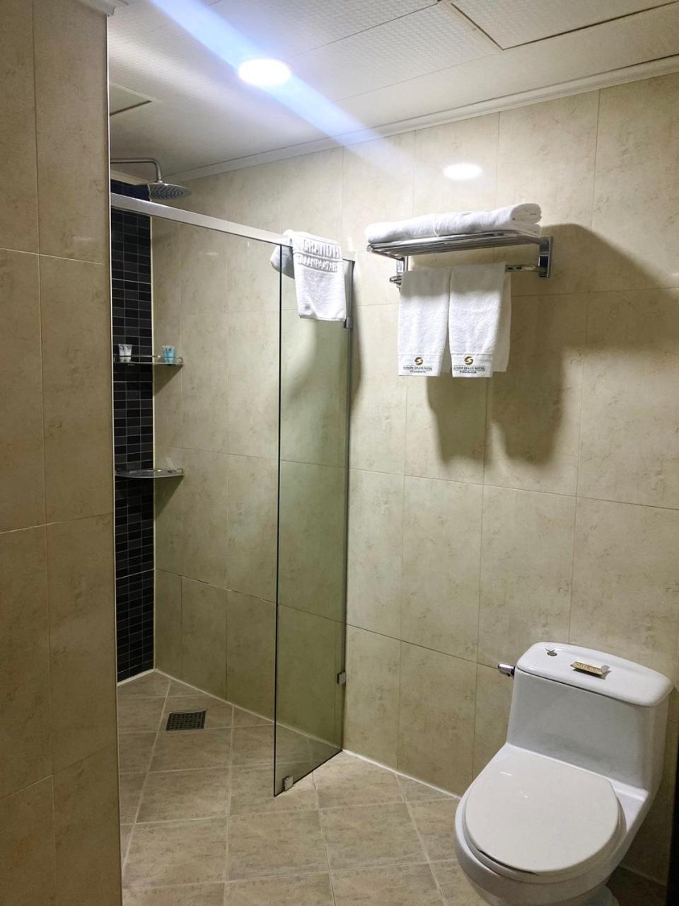 Sunjin Grand Hotel Ulan Batur Dış mekan fotoğraf