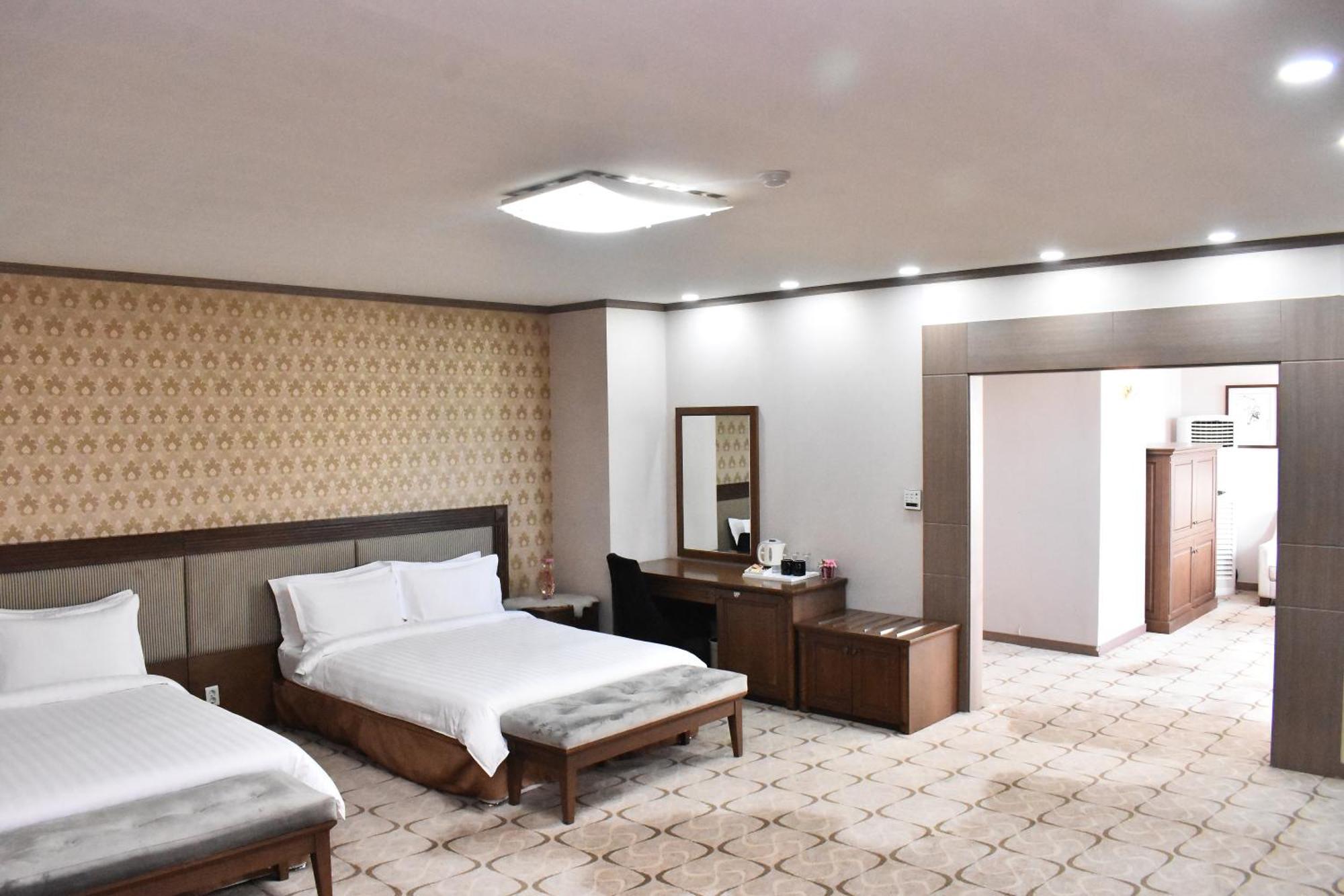 Sunjin Grand Hotel Ulan Batur Dış mekan fotoğraf